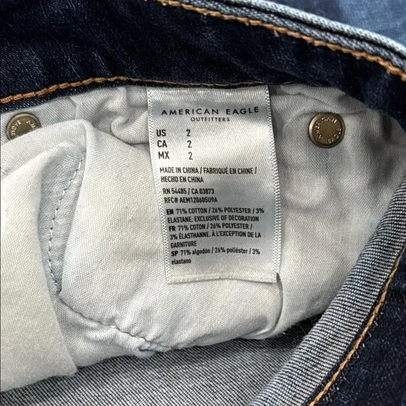 Women's American Eagle Jean Shorts - Picture 4 of 4